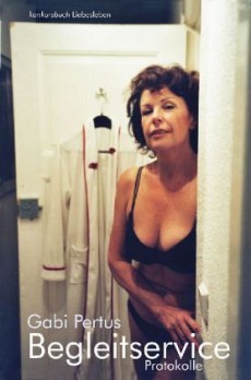 "Begleitservice" erzählt von den sexuellen Abenteuern der 62-jährigen Escort Alexandra.